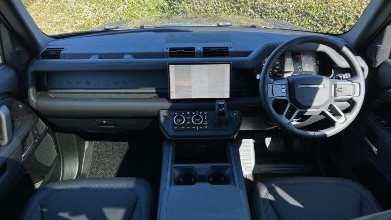 Land Rover Defender 3.0 D350 X-Dynamic SE 110 5dr Auto Diesel Estate